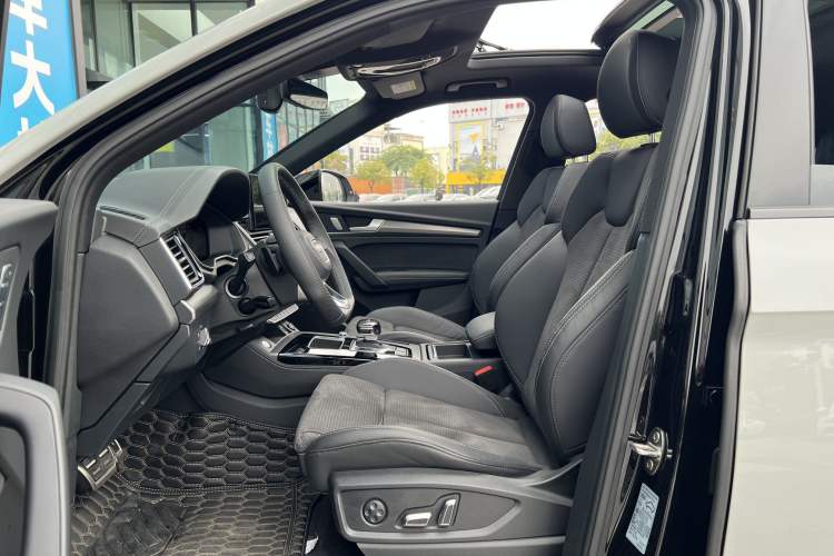 Used Audi Q5L Sportback 2024 40 TFSI Luxury Edition Interior 4
