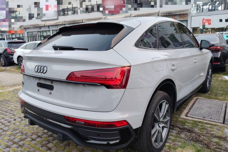 Used Audi Q5L Sportback 2024 40 TFSI Luxury Edition Rear Right 45 Deg
