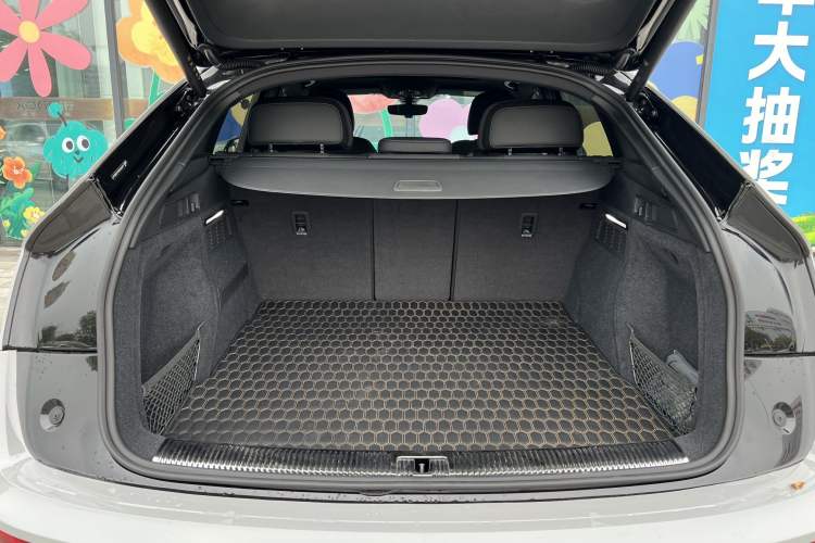 Used Audi Q5L Sportback 2024 40 TFSI Luxury Edition Trunk