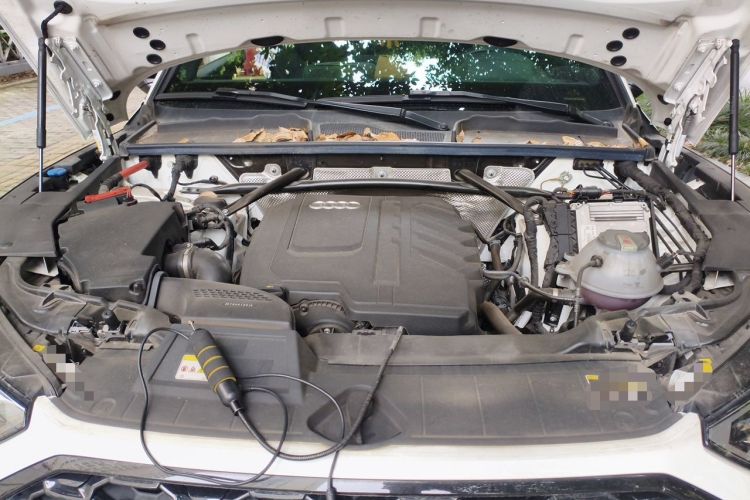 Used Audi Q5L Sportback 2024 40 TFSI Luxury Edition Engine Bay