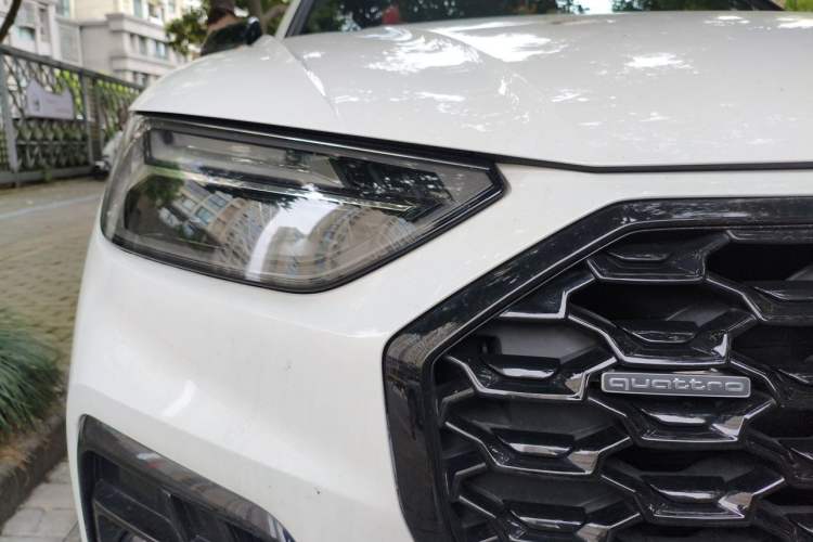 Used Audi Q5L Sportback 2024 40 TFSI Luxury Edition Right Front Headlight