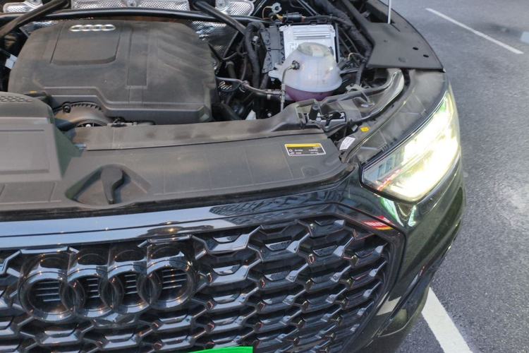 Used Audi Q5L Sportback 2025 quattro 45th Anniversary Edition 40 TFSI Luxury Model Engine Bay Left