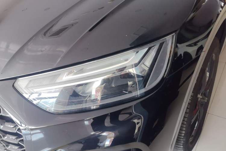 Used Audi Q5L Sportback 2025 quattro 45th Anniversary Edition 40 TFSI Luxury Model Left Front Headlight