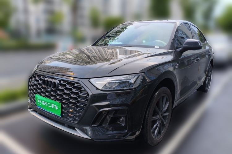 Used Audi Q5L Sportback 2025 quattro 45th Anniversary Edition 40 TFSI Luxury Model Guazi used car, China used car export, Used car for sale, Used cars, Cheapest cars for sale