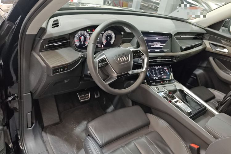 Used Audi Q6 2023 40 TFSI quattro Guanyun Edition Light Yulin Package Center Console