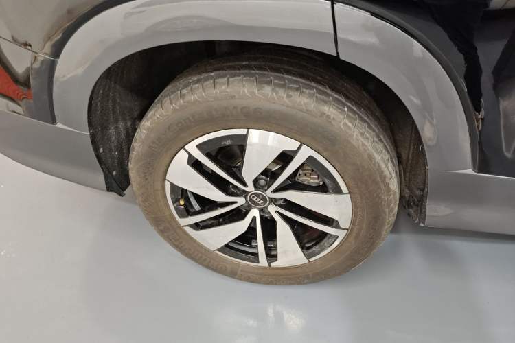 Used Audi Q6 2023 40 TFSI quattro Guanyun Edition Light Yulin Package Right Rear Wheel Hub