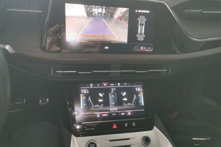 Used Audi Q6 2023 40 TFSI quattro Guanyun Edition Light Yulin Package Audio And AC Panel