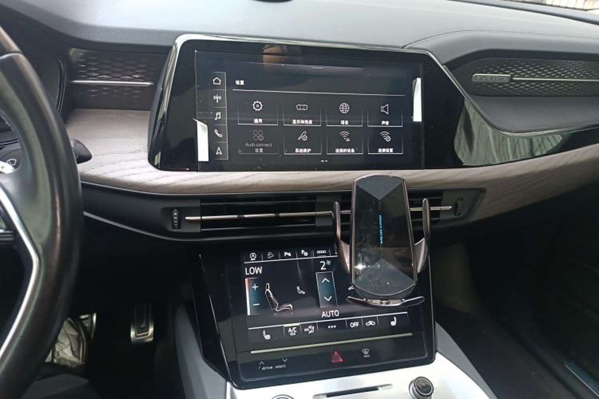 Used Audi Q6 2023 45 TFSI quattro Qiyun Edition Yulin Package Audio And AC Panel