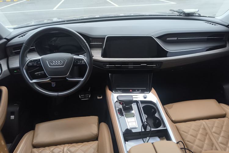 Used Audi Q6 2023 50 TFSI quattro Xingyun Edition Yulin Package Center Console