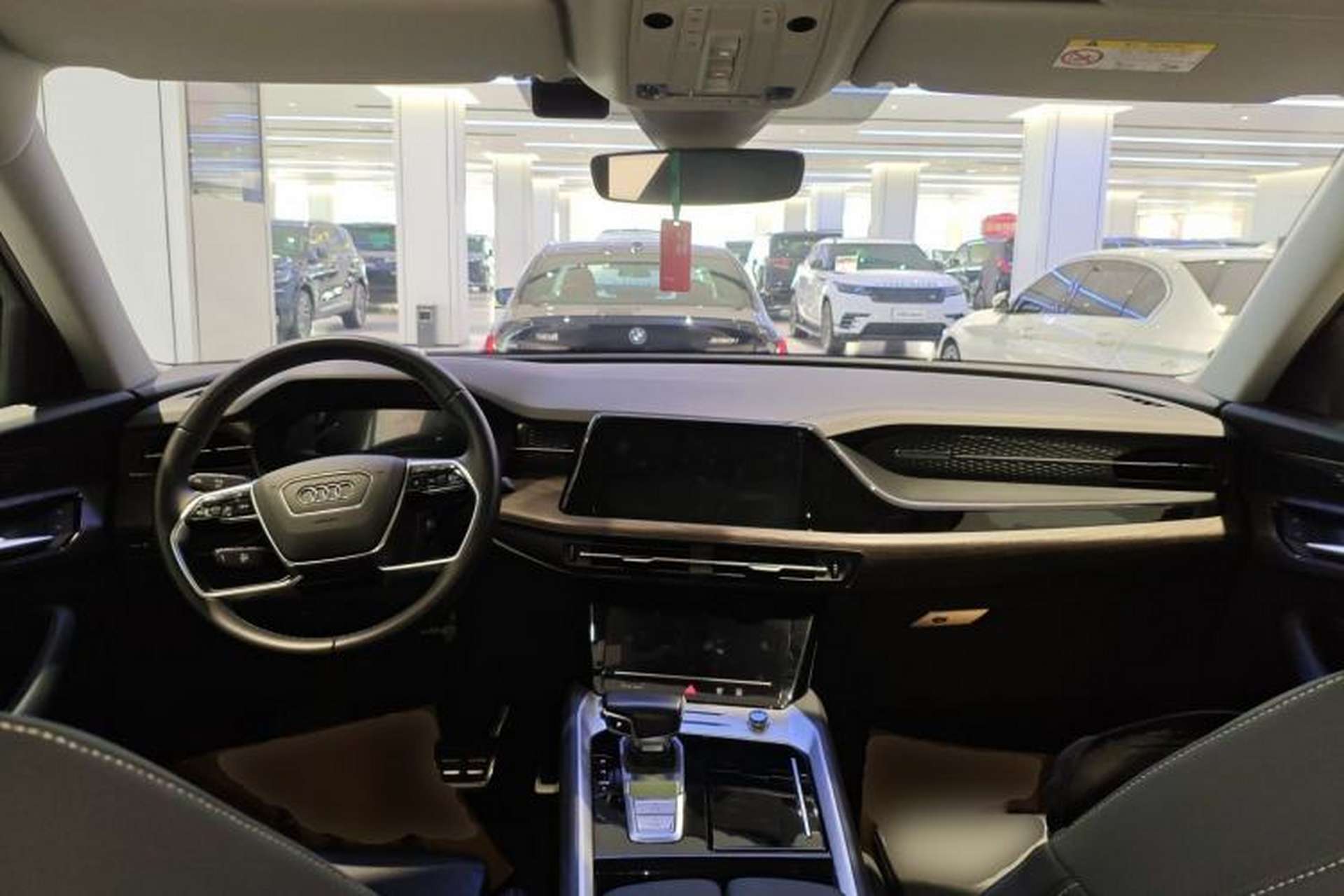 Used Audi Q6 2023 40 TFSI quattro Guanyun Edition Light Yulin Package Center Console