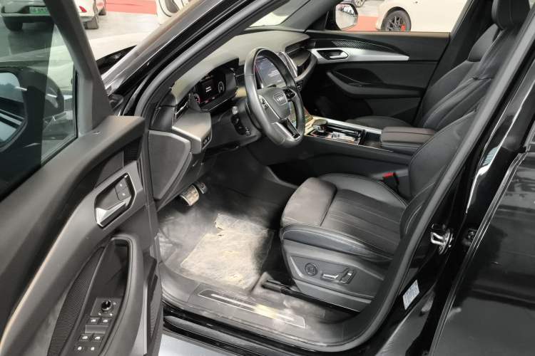Used Audi Q6 2023 40 TFSI quattro Guanyun Edition Light Riding Package Driver Seat