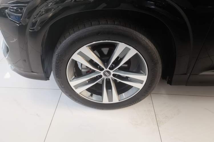 Used Audi Q6 2023 50 TFSI quattro Xingyun Edition Flying Rider Package Exterior 4
