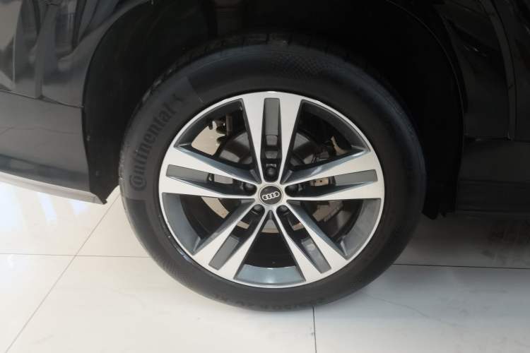 Used Audi Q6 2023 50 TFSI quattro Xingyun Edition Flying Rider Package Exterior 5