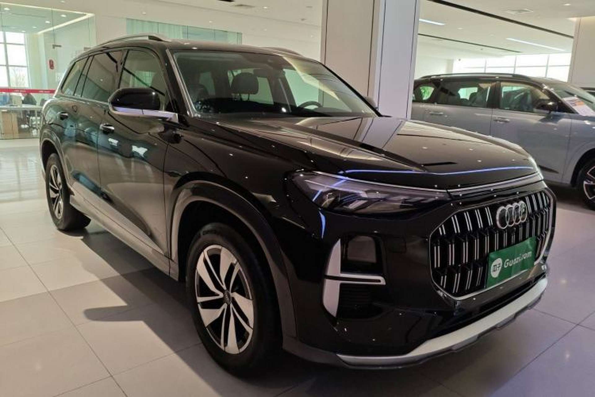 Used Audi Q6 2023 40 TFSI quattro Guanyun Edition Light Yulin Package Front Right 45 Deg