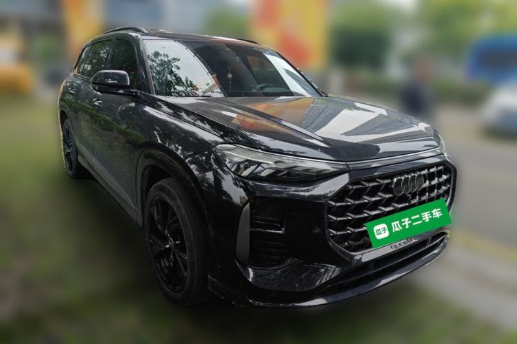 Used Audi Q6 2023 45 TFSI quattro Black Warrior Edition Front Right 45 Deg