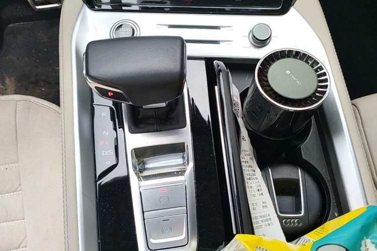 Used Audi Q6 2023 45 TFSI quattro Qiyun Edition Yulin Package Gear Lever
