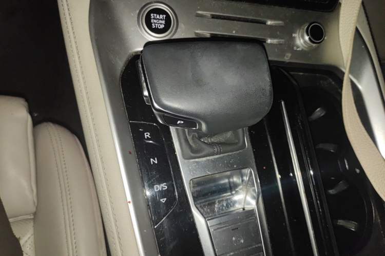 Used Audi Q6 2023 45 TFSI quattro Qiyun Edition Yulin Package Gear Lever
