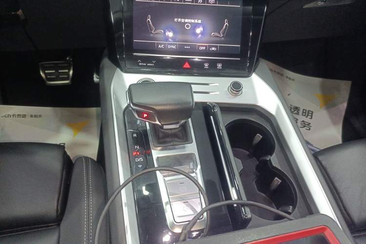 Used Audi Q6 2023 40 TFSI quattro Guanyun Edition Yulin Package Gear Lever