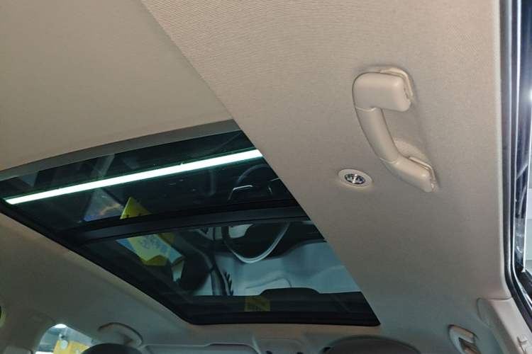 Used Audi Q6 2023 45 TFSI quattro Qiyun Edition Light Yulin Package Headliner