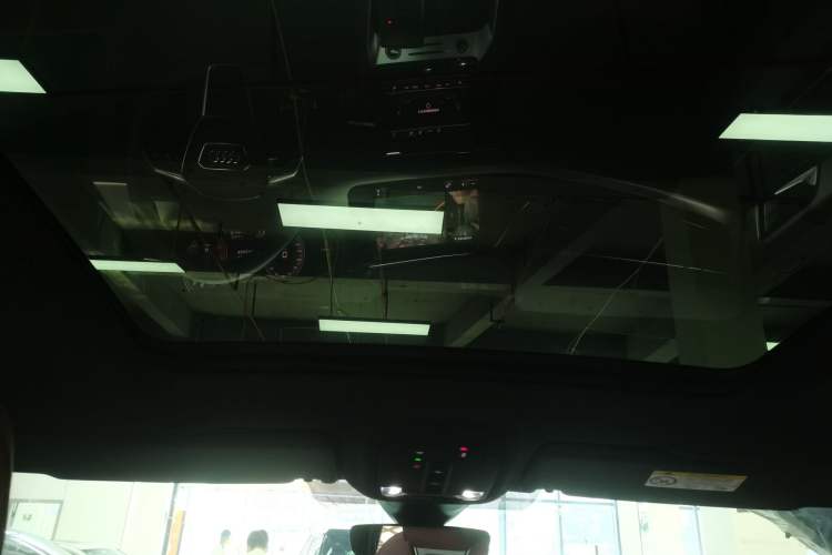 Used Audi Q6 2023 50 TFSI quattro Xingyun Edition Flying Rider Package Headliner