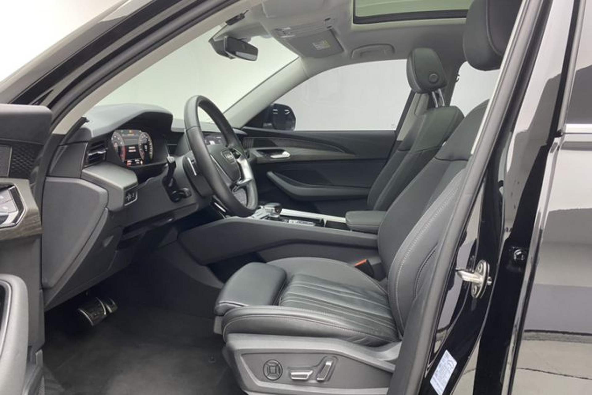 Used Audi Q6 2023 40 TFSI quattro Guanyun Edition Light Yulin Package Interior 2