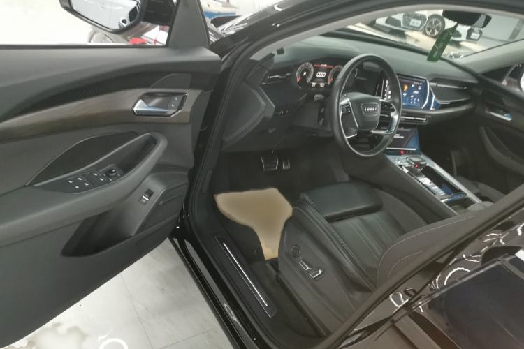 Used Audi Q6 2023 40 TFSI quattro Guanyun Edition Light Yulin Package Interior 3