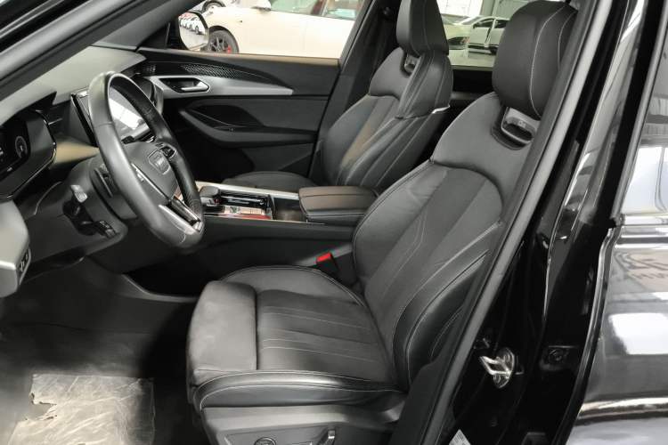 Used Audi Q6 2023 40 TFSI quattro Guanyun Edition Light Riding Package Left Front Seat