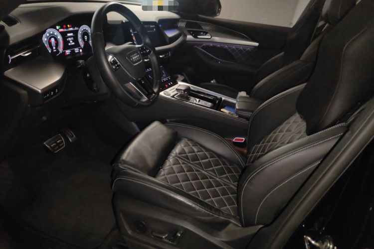 Used Audi Q6 2023 50 TFSI quattro Xingyun Edition Flying Rider Package Left Front Seat