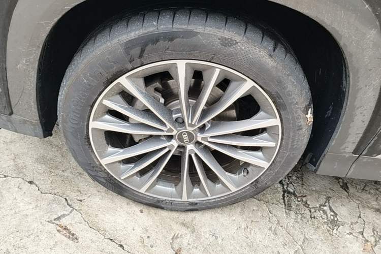 Used Audi Q6 2023 45 TFSI quattro Qiyun Edition Yulin Package Left Front Wheel Hub