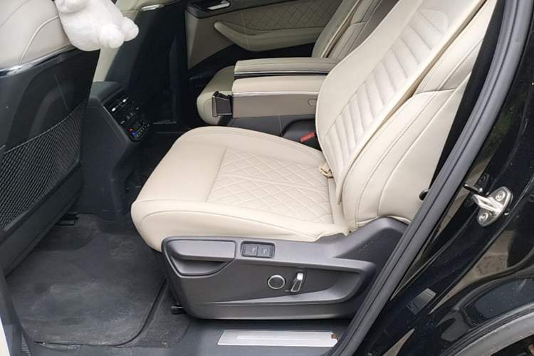 Used Audi Q6 2023 45 TFSI quattro Qiyun Edition Yulin Package Left Rear Seat