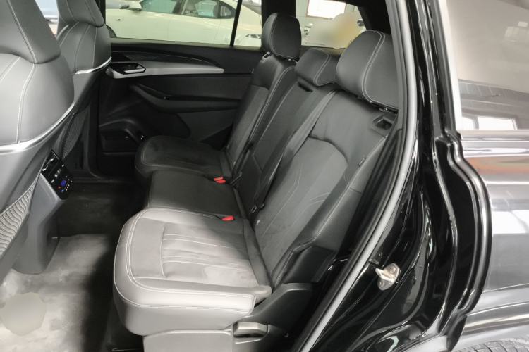 Used Audi Q6 2023 40 TFSI quattro Guanyun Edition Light Riding Package Left Rear Seat