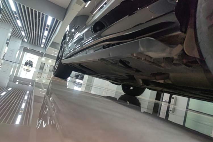 Used Audi Q6 2023 45 TFSI quattro Qiyun Edition Flying Rider Package Left Side Sill