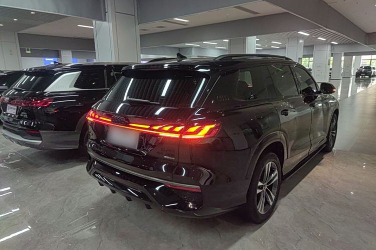 Used Audi Q6 2023 45 TFSI quattro Qiyun Edition Flying Rider Package Rear Right 45 Deg