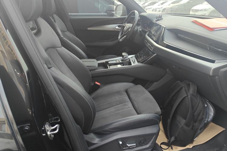 Used Audi Q6 2023 40 TFSI quattro Guanyun Edition Light Riding Package Right Front Seat