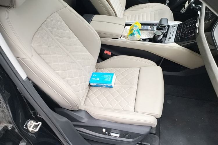 Used Audi Q6 2023 45 TFSI quattro Qiyun Edition Yulin Package Right Front Seat