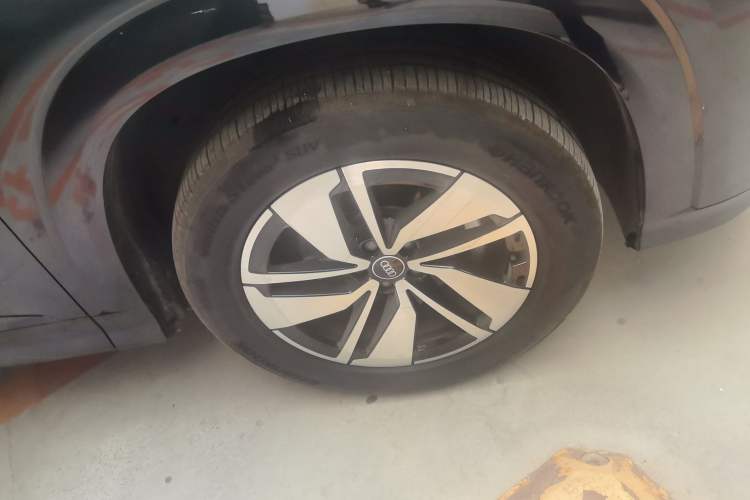 Used Audi Q6 2023 40 TFSI quattro Guanyun Edition Light Yulin Package Right Front Wheel Hub