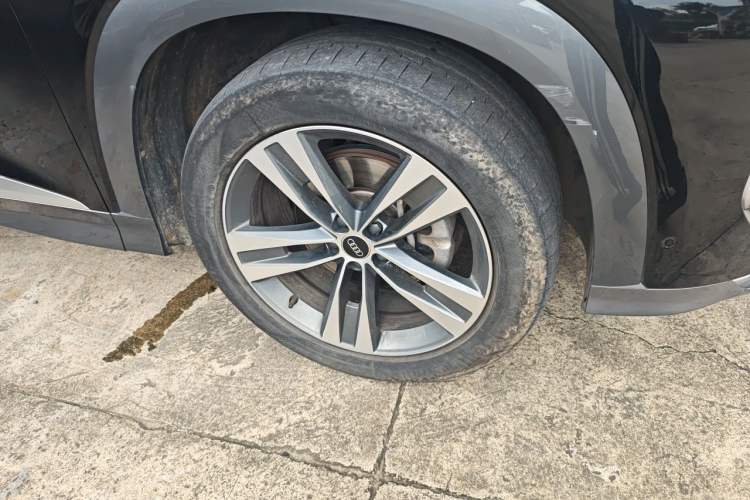 Used Audi Q6 2023 45 TFSI quattro Qiyun Edition Yulin Package Right Front Wheel Hub