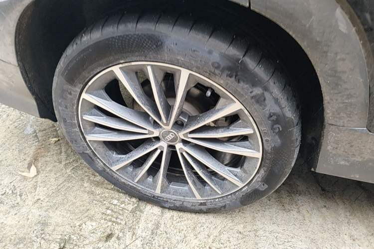 Used Audi Q6 2023 45 TFSI quattro Qiyun Edition Yulin Package Right Rear Wheel Hub