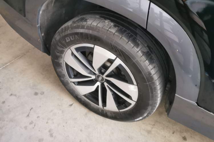 Used Audi Q6 2023 40 TFSI quattro Guanyun Edition Light Yulin Package Right Rear Wheel Hub