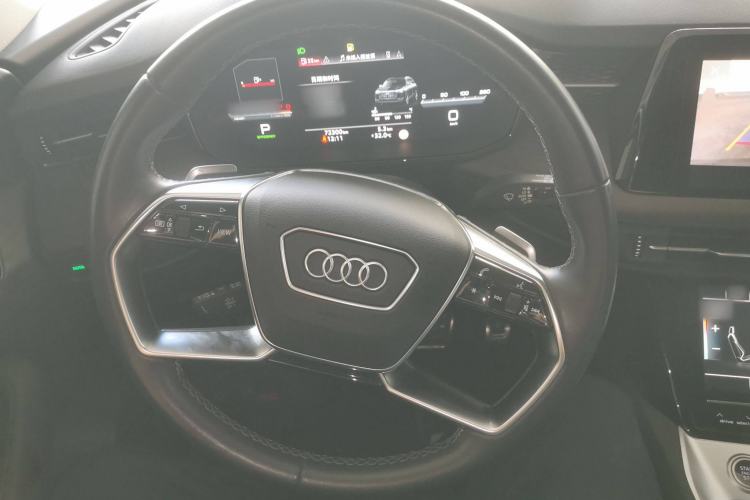 Used Audi Q6 2023 40 TFSI quattro Guanyun Edition Light Yulin Package Steering Wheel