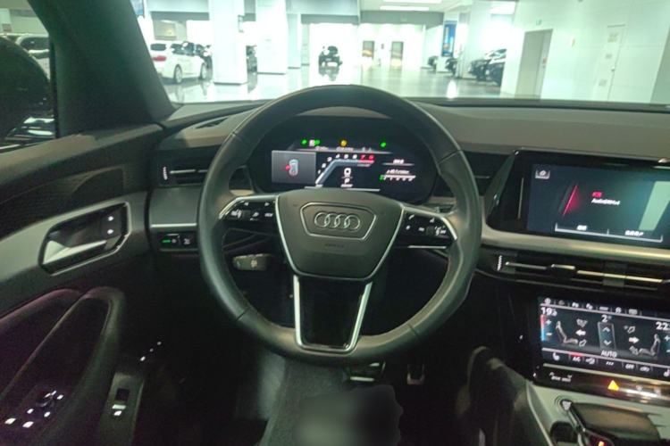 Used Audi Q6 2023 45 TFSI quattro Qiyun Edition Flying Rider Package Steering Wheel