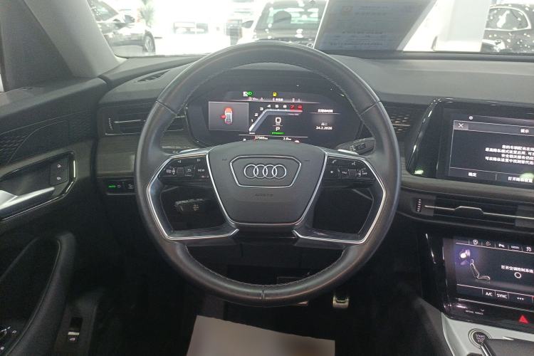 Used Audi Q6 2023 40 TFSI quattro Guanyun Edition Yulin Package Steering Wheel