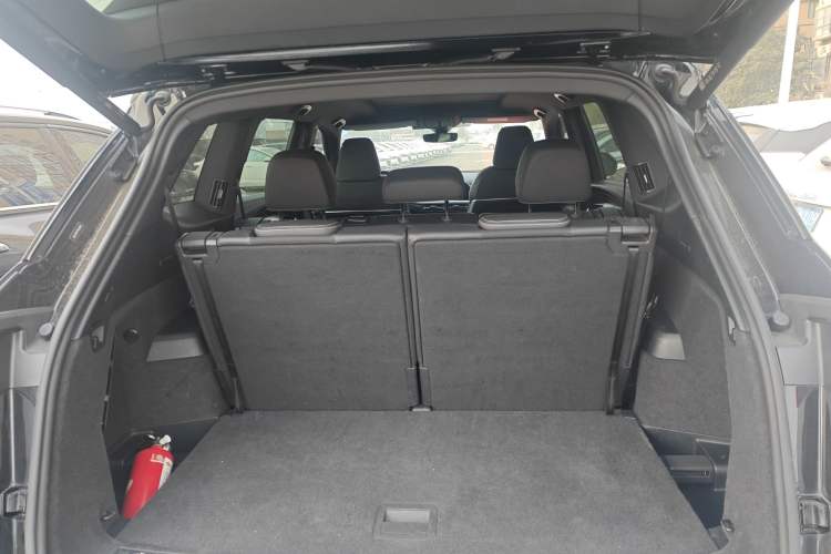 Used Audi Q6 2023 40 TFSI quattro Guanyun Edition Light Riding Package Trunk