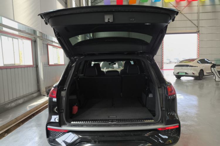 Used Audi Q6 2023 40 TFSI quattro Guanyun Edition Light Riding Package Trunk