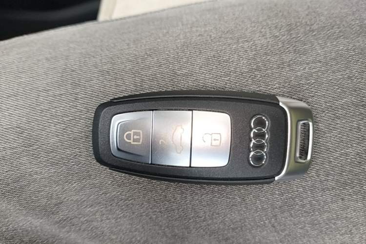 Used Audi Q6 2023 45 TFSI quattro Qiyun Edition Yulin Package Vehicle Key