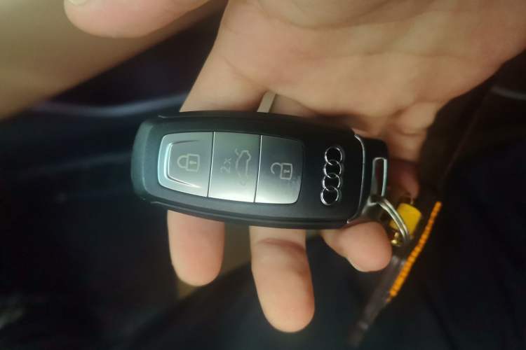 Used Audi Q6 2023 40 TFSI quattro Guanyun Edition Light Yulin Package Vehicle Key