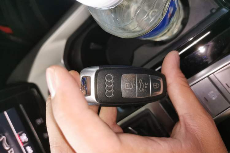 Used Audi Q6 2023 40 TFSI quattro Guanyun Edition Light Yulin Package Vehicle Key