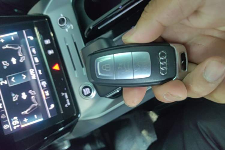 Used Audi Q6 2023 45 TFSI quattro Qiyun Edition Flying Rider Package Vehicle Key