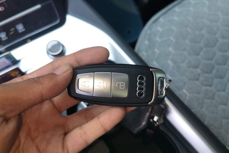 Used Audi Q6 2023 40 TFSI quattro Guanyun Edition Light Yulin Package Vehicle Key