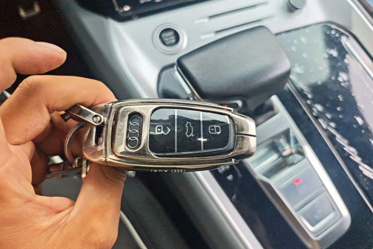 Used Audi Q6 2023 45 TFSI quattro Qiyun Edition Yulin Package Vehicle Key